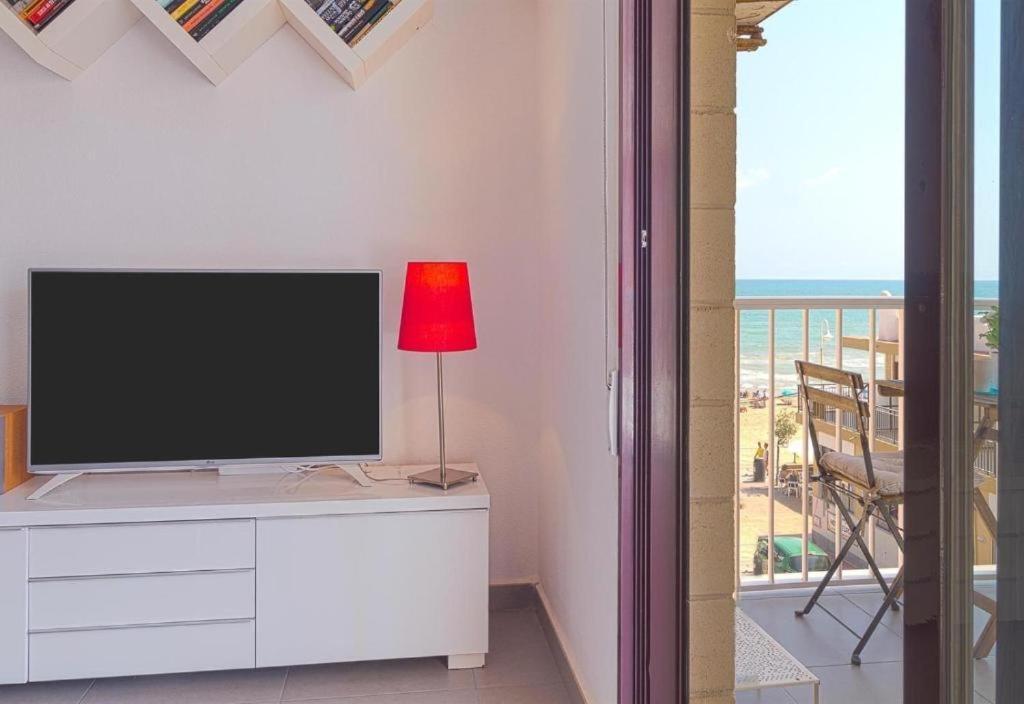 Seaview Modern Beach Apartment グアルダマル・デル・セグラ エクステリア 写真